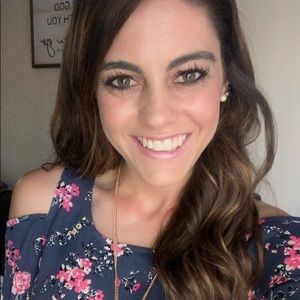 Meet your Posher, Katelyn